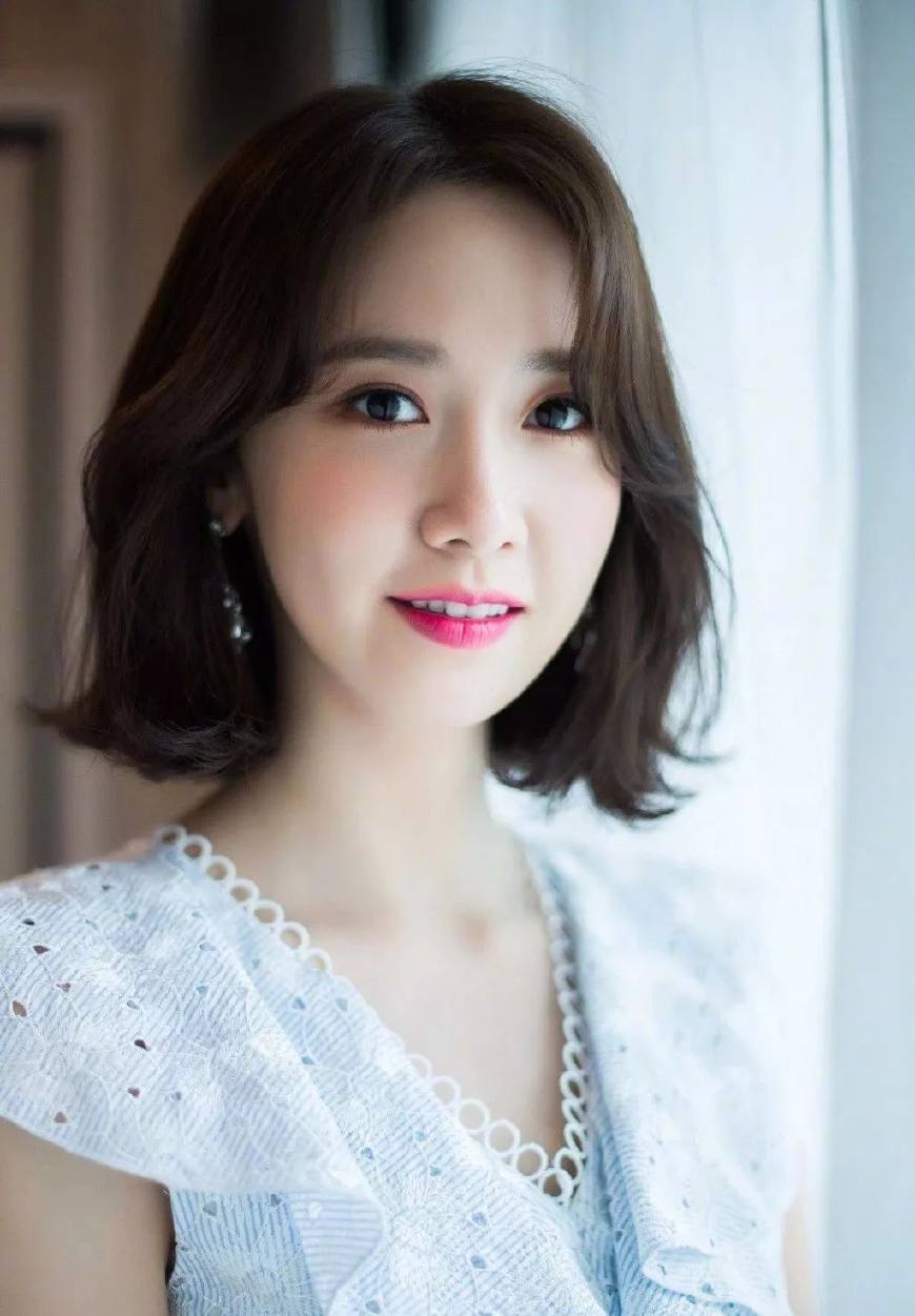 短发发型像微整形,40岁的瘦脸减龄发型短发