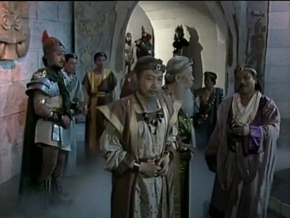 封神演义原著中的四大天王描述,封神演义中的先天五方旗