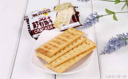 女人喝葡萄酒养生知识