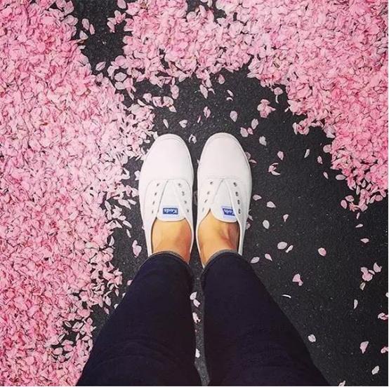 舒适又百搭的帆布鞋怎么穿都好看,帆布鞋时尚又百搭上脚特别好看