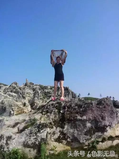 一条围巾引发狗血案,一条丝巾引发的案件