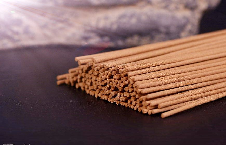 佛家烧香怎么插香是正确的,寺庙烧香拜佛正确流程