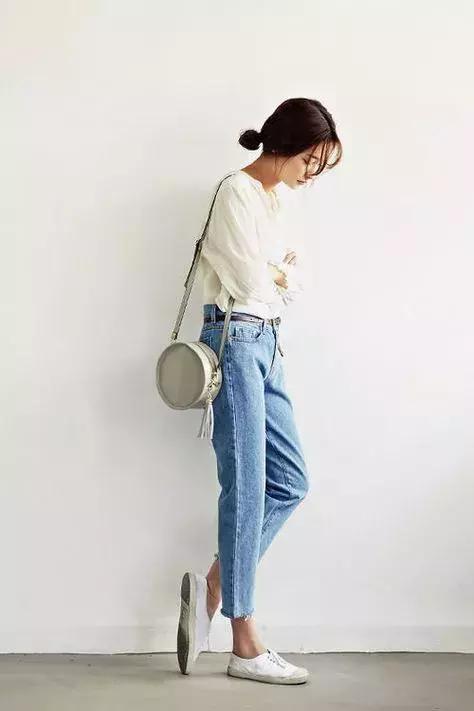 小白鞋发黄了别愁教你一招,小白鞋发黄咋也洗不白