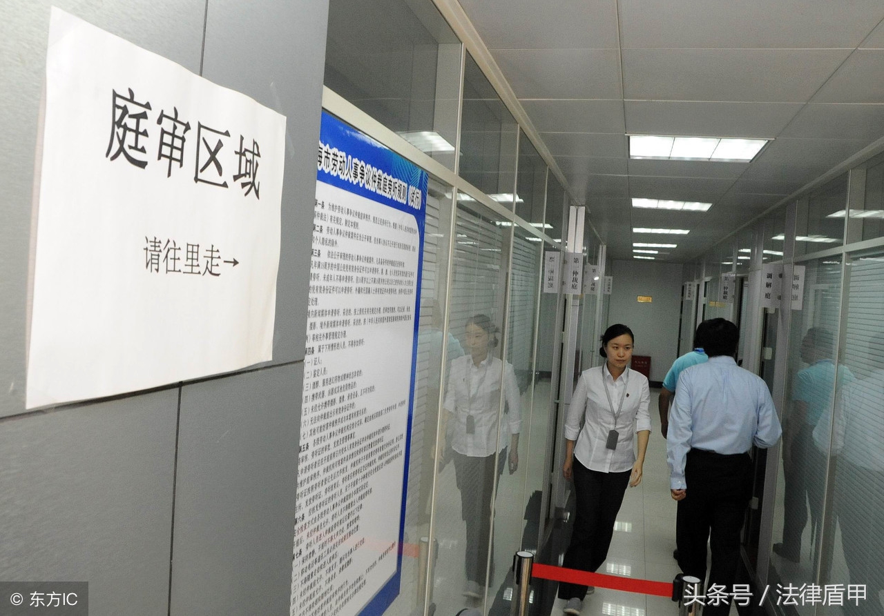 工作四年签合同无辜辞退如何赔偿,工作四年补签了合同后被辞退