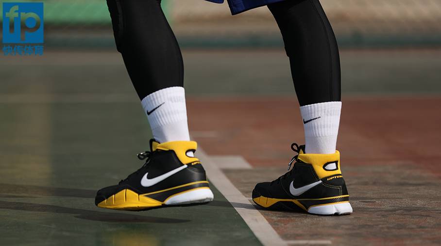 kobe1zoom娴嬭瘎,蹇紶瀹炴垬瑙嗛