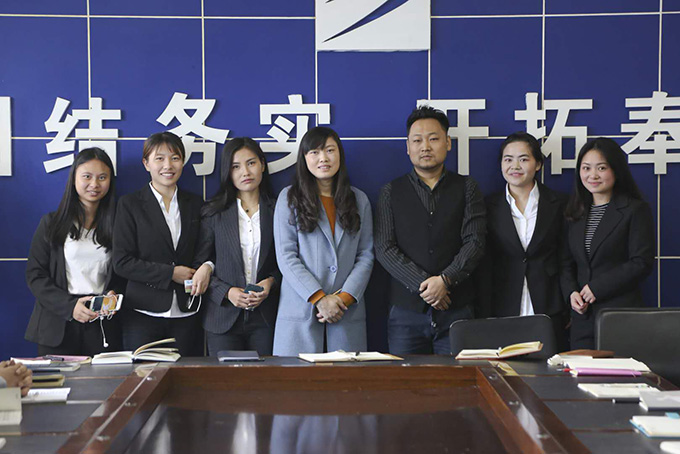 骅锶装饰设计大师李骏晁业前培训，引领新华电脑学院学子走职场