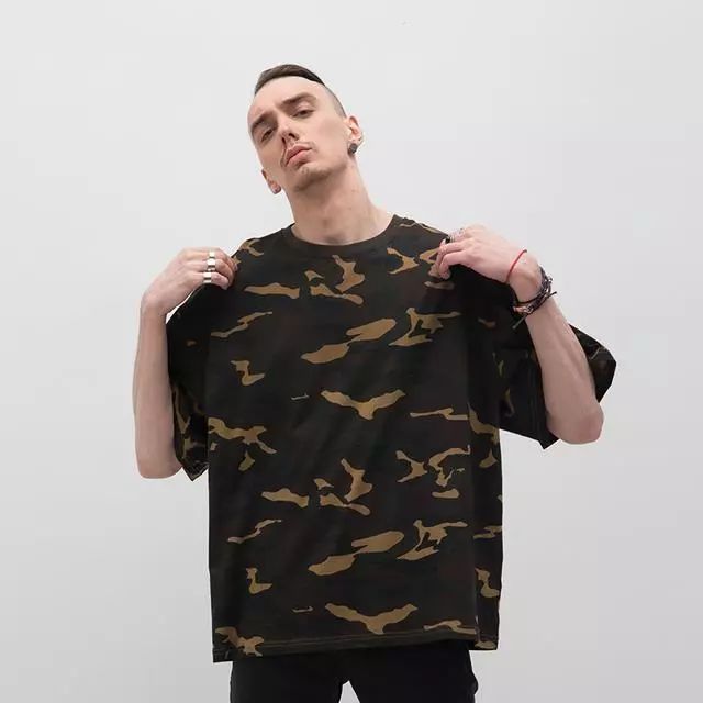 男士宝蓝色衬衫上衣搭配什么裤子,男士上衣怎么穿搭显高