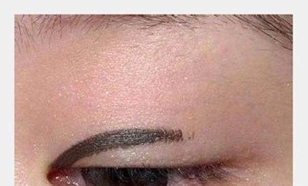 单眼皮怎么画眼线伪素颜,单眼皮怎么画眼线呢素颜