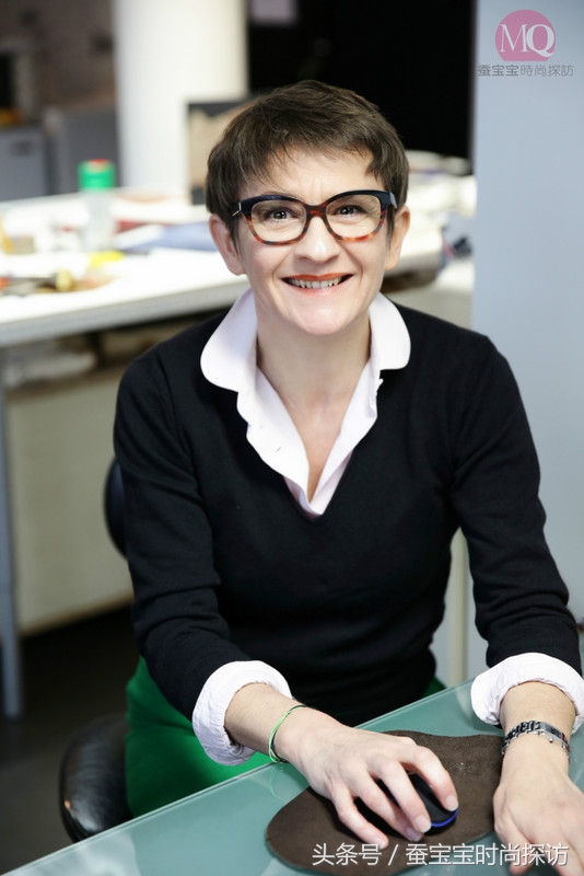 迷彩丝影-专访法国丝印大师VeroniqueFremy盛放法国的东土之花