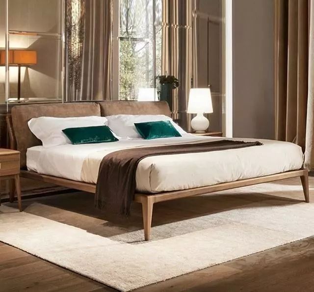 看了这些“床照”,我回家砸了自己的床