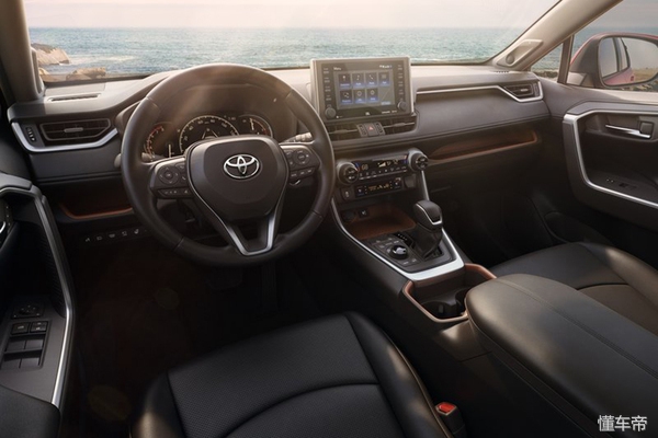 丰田小公主4驱19款多少钱,丰田小公主2019款配置