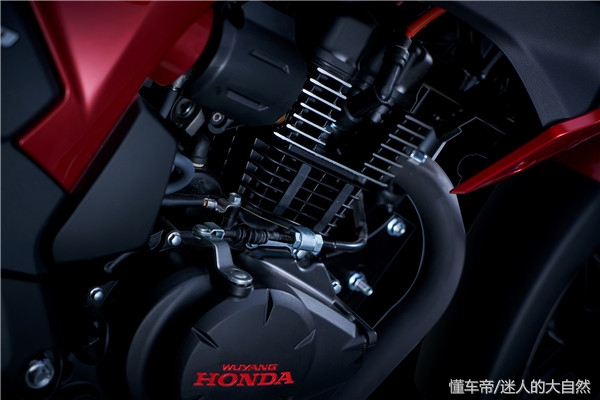 五羊本田新幻影150官方视频,五羊本田幻影150s和雅马哈飞致150