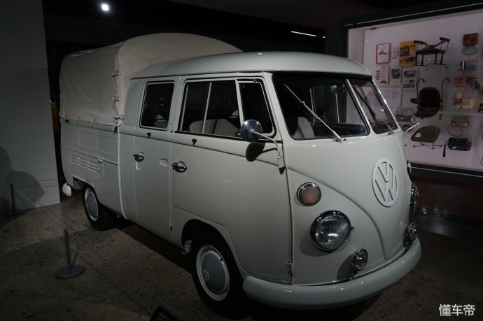 汽车博物馆带你了解蝙蝠侠战车,汽车博物馆蝙蝠侠战车