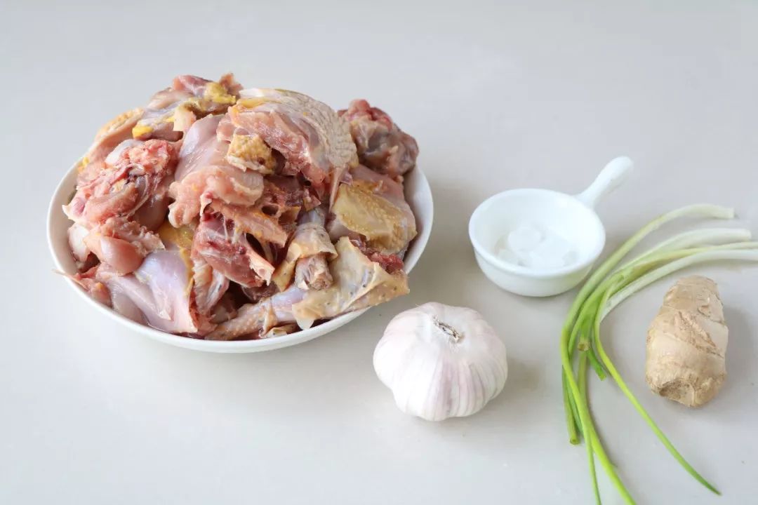 不放任何香料鸡肉怎么做才好吃,鸡肉不加任何调料怎么做