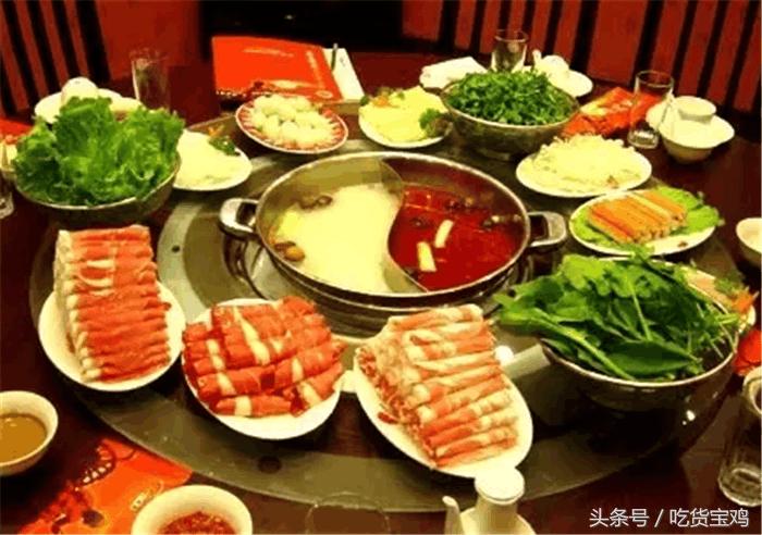 老外是怎样评价中国的火锅,你们觉得火锅涮什么好吃