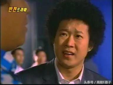 “海豚音王子”维塔斯因打乌鸦被拘留，网友却把注意力放到他脸上