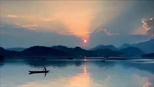 皑皑白雪散文,散文曼妙的春光惹人醉