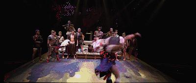 这吃货最爱的皇冠级港城，不仅美色倾城，更有万人蓝海沙滩在等你！