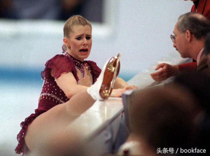 比赛前夕被打断腿,比赛前期被队友打断腿