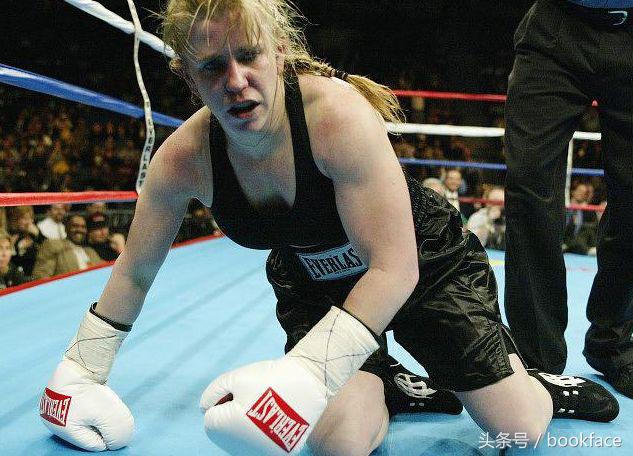 比赛前夕被打断腿,比赛前期被队友打断腿