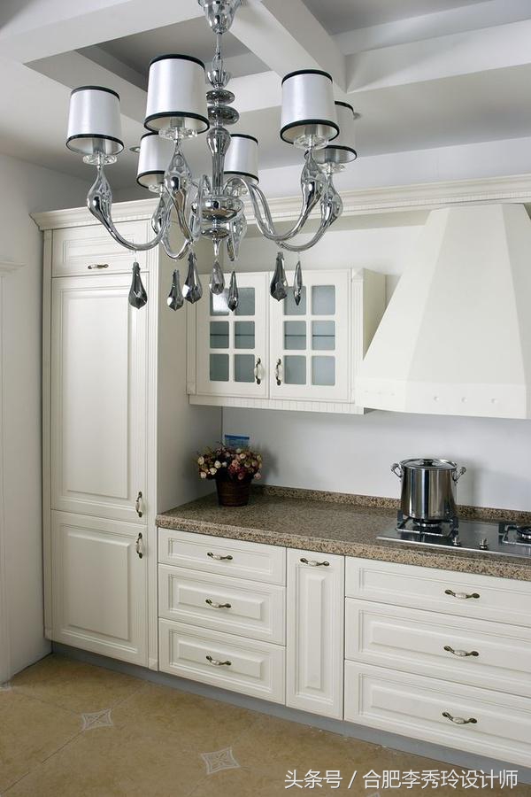 橱柜买的划算还是做的划算,橱柜选烤漆门板还是吸塑门板