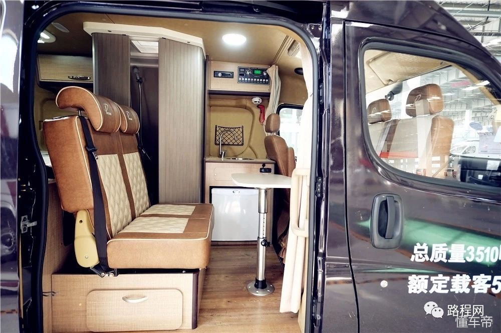 东风御风柴油手动挡房车带卫生间,德兴东风房车