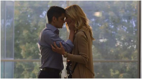 甩了《翻译官》十条街，这才是我想看的职业剧