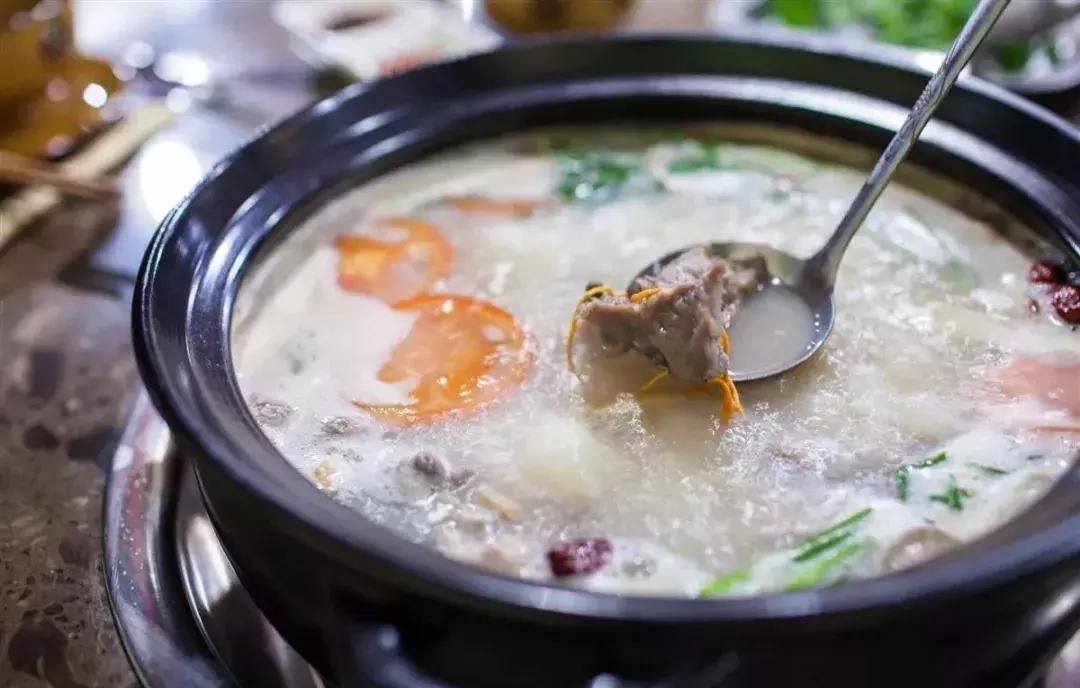 有一种炫富叫人到中年父母健在,有一种高级的炫富