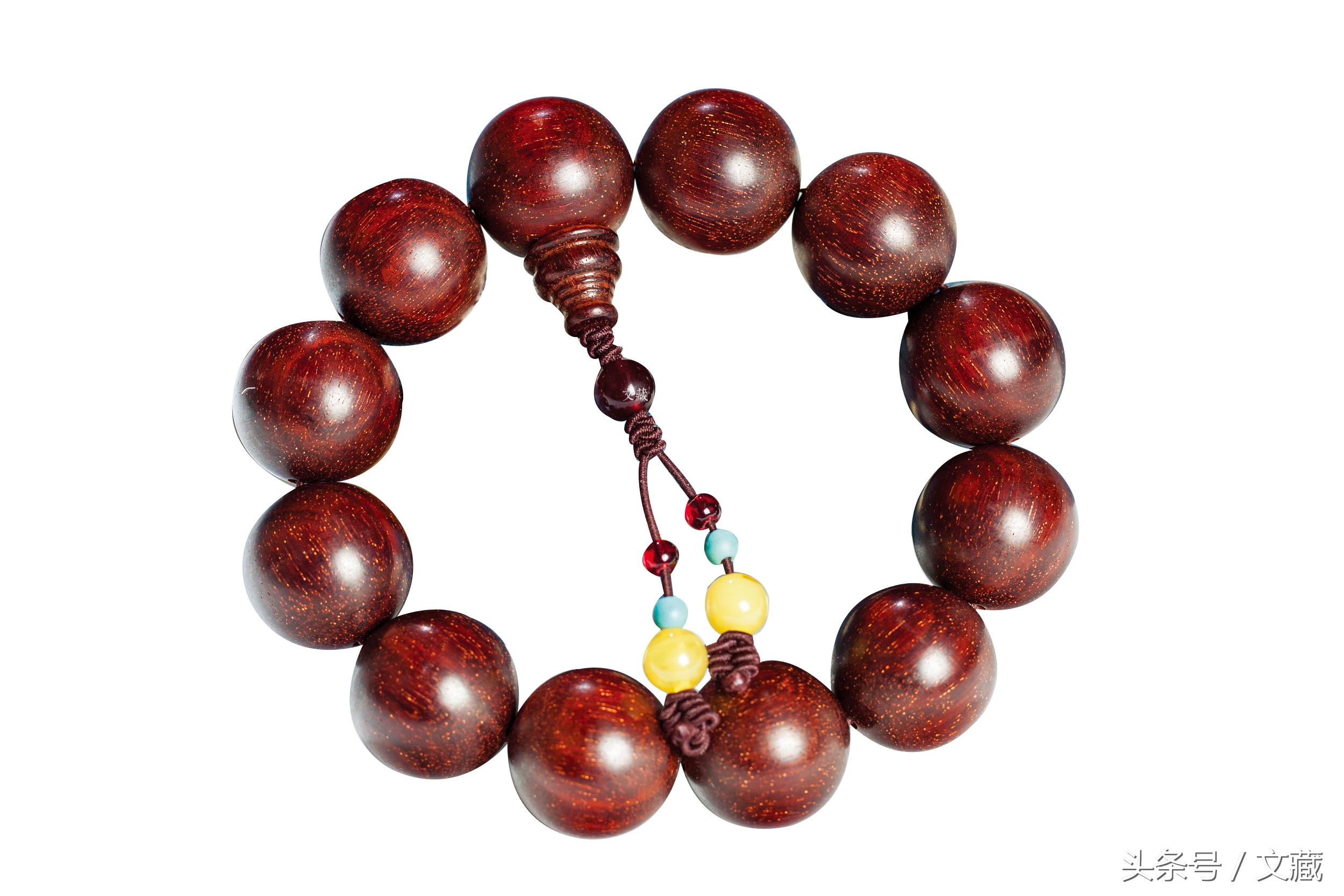 小叶紫檀手串戴手上出汗起红点,紫檀手串放盒子里会黑么