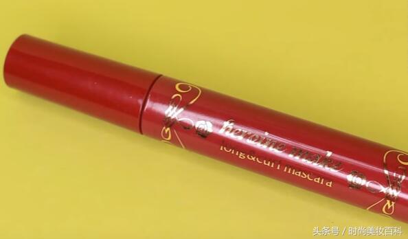 樱花粉眼妆教程图解,闪闪惹人爱的樱花眼妆教程来了