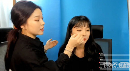 洪真英粉底视频,陈数用的粉底