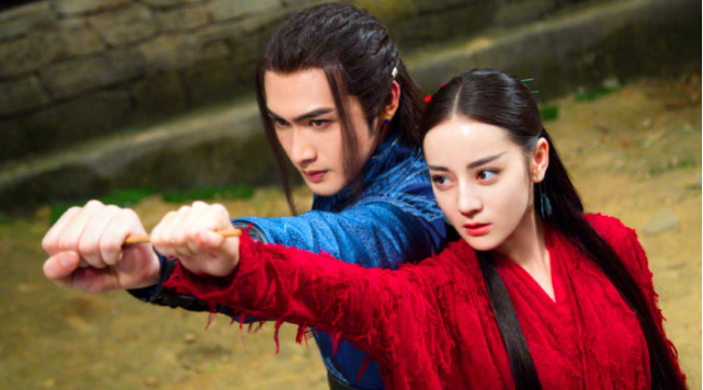 迪丽热巴和刘芮麟滚床单了？心疼周渝民，想娶红衣美娇娘好难