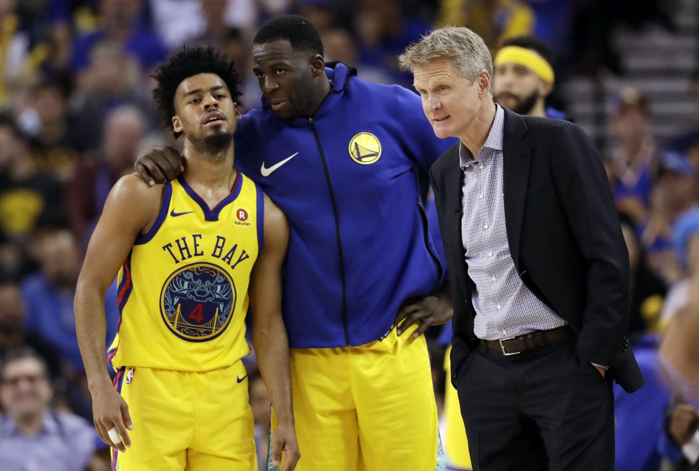 “新库神”连续爆发吓到勇士两员大将,必然会有一人会成为牺牲品