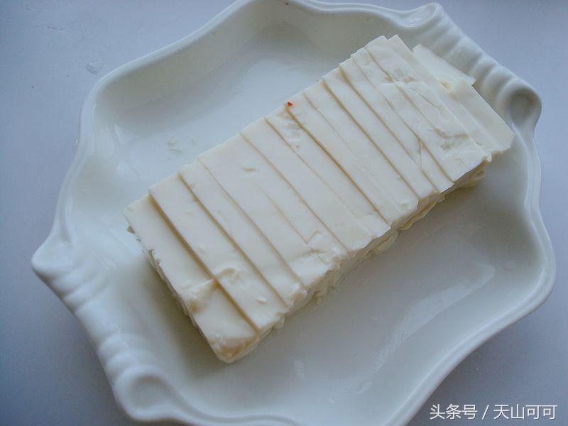 豆腐这样做，滑嫩又开胃，上桌就光盘，这做法第一次见