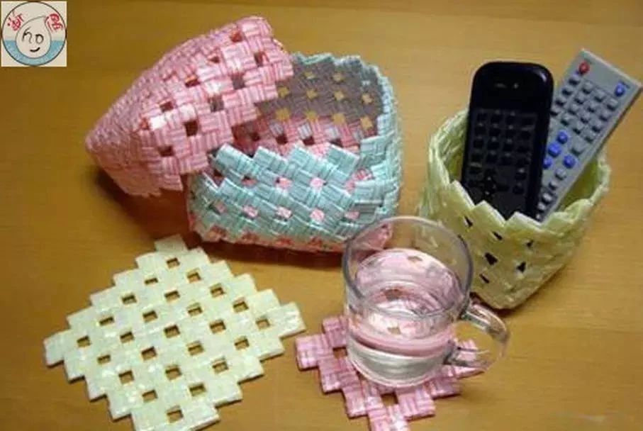 塑料带手工编织篮子收纳筐,塑料袋收纳筐