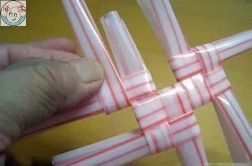 塑料带手工编织篮子收纳筐,塑料袋收纳筐