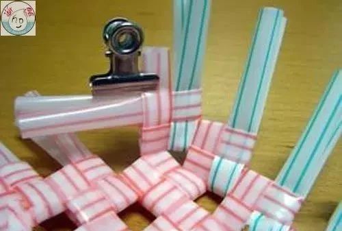 塑料带手工编织篮子收纳筐,塑料袋收纳筐