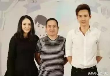 佟丽娅董璇私宅聚会照曝光,杨幂董璇佟丽娅住同个小区