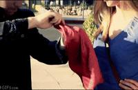 女生胸部特别大有问题吗,女生胸过大有什么烦恼