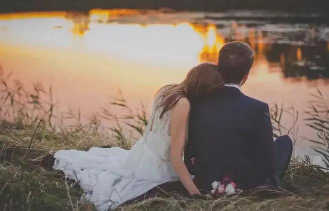 丈夫拒绝无痛分娩妻子独自在产房,丈夫拒绝无痛分娩完整版