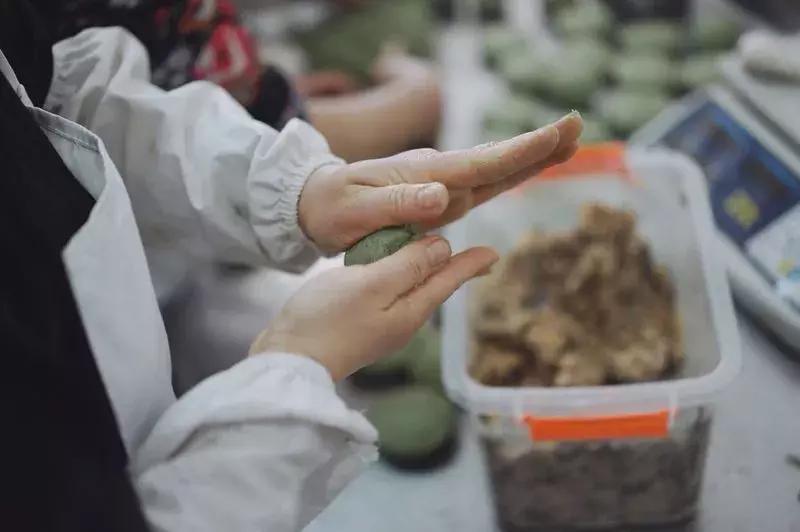 杭州网红青团店,杭州濮家新村青团