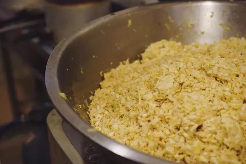 杭州网红青团店,杭州濮家新村青团