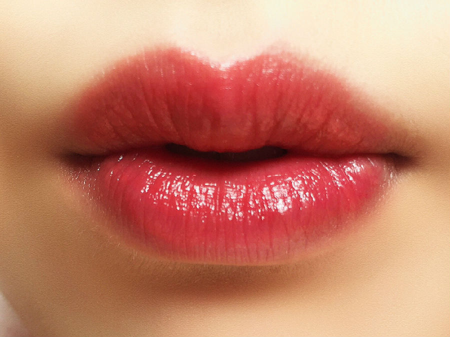 唇色深更适合ysl圆管12还是46,ysl细管21号色黄黑皮试色