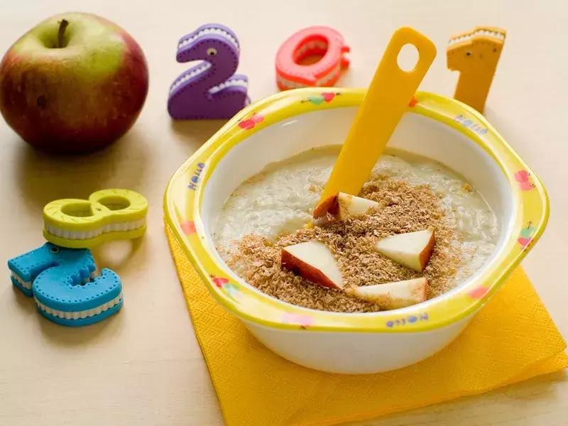 辅食到底该怎么吃,11-12个月辅食注意事项