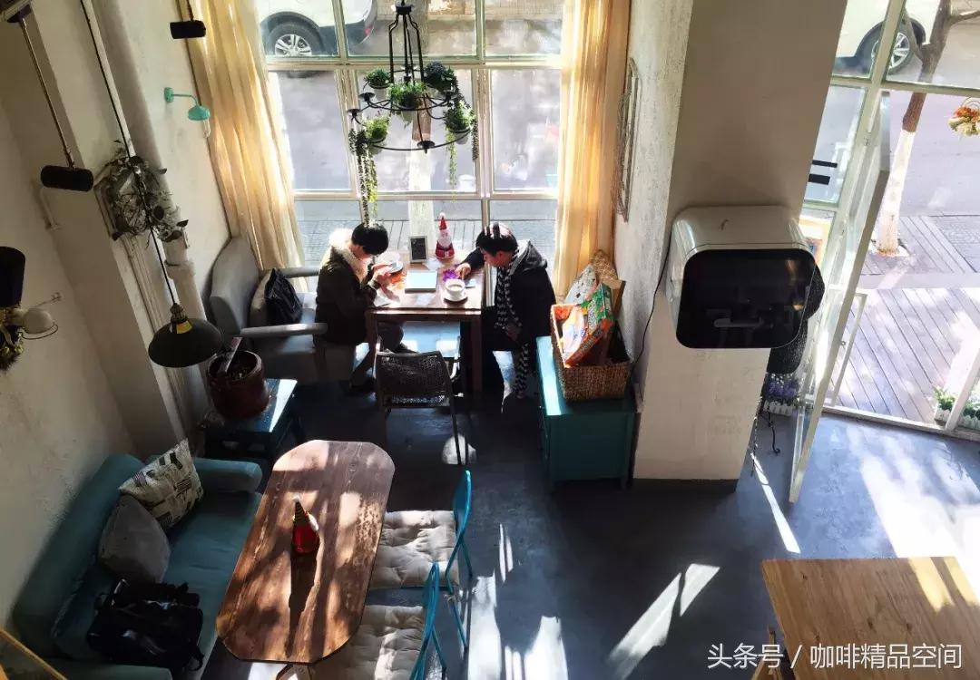 去咖啡厅能做什么工作,到咖啡店工作能做长久吗