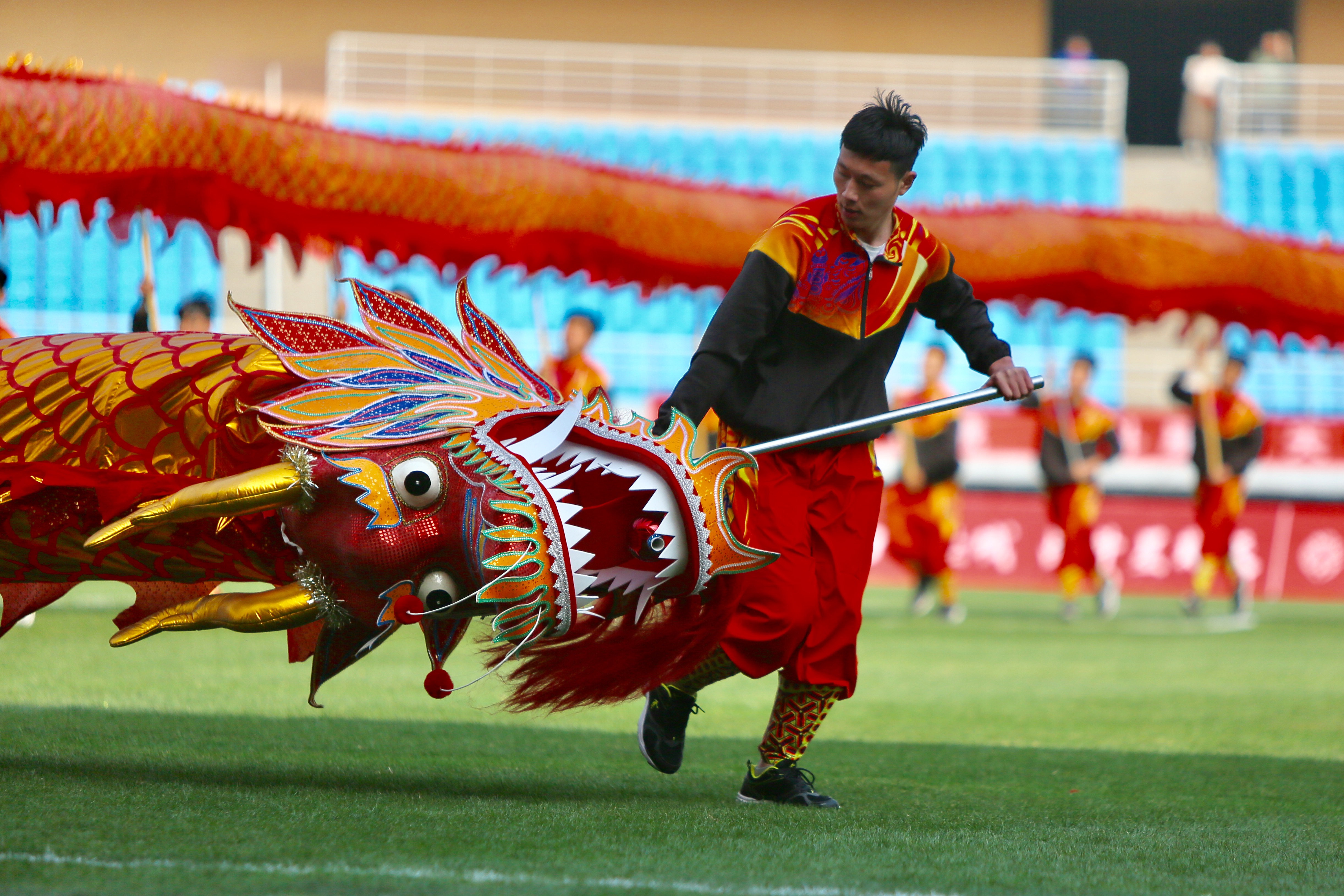 淄博足球比赛沾化领跑,淄博足球中乙比赛时间