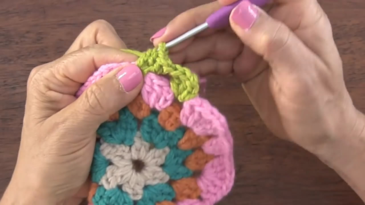 手工钩织包包的教程,40-50岁妈妈包包钩织教程斜挎