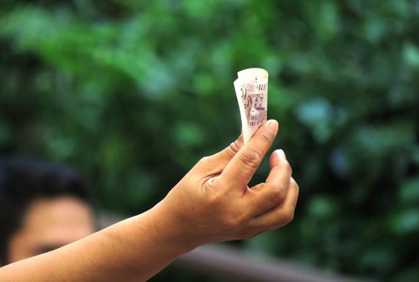 如何看待异地恋不打电话不视频呢?