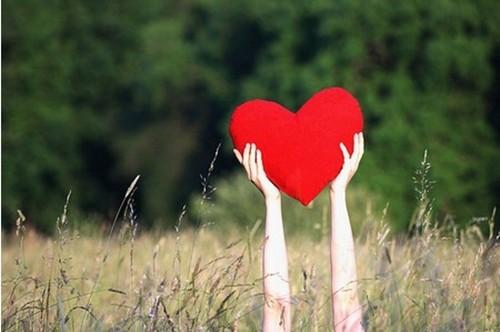 如何看待异地恋不打电话不视频呢?