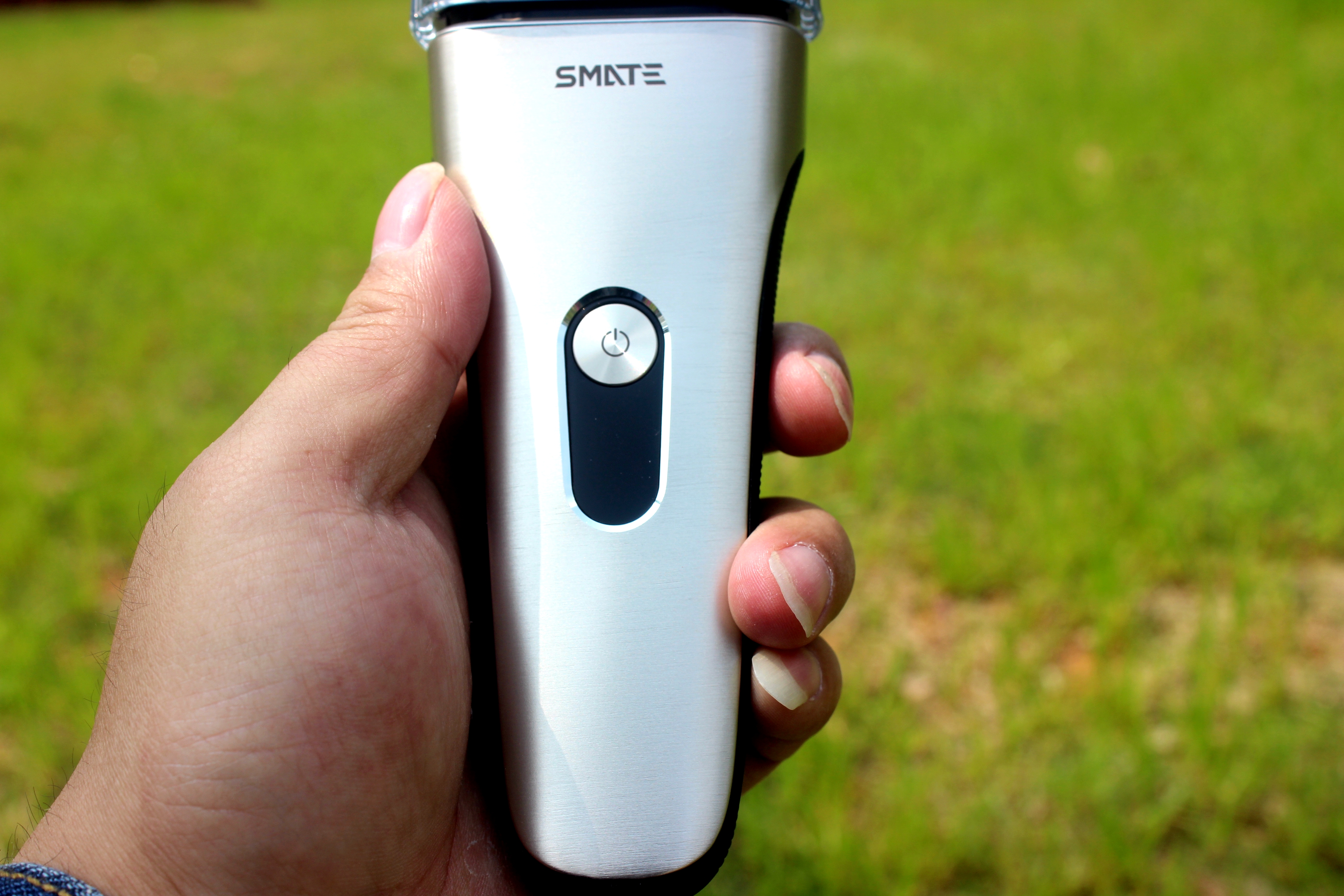 须眉小米剃须刀评测 (小米电动剃须刀s300水洗评测)